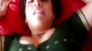 Horny blonde babe POV හි ඇගේ දක්ෂතා පෙන්වයි